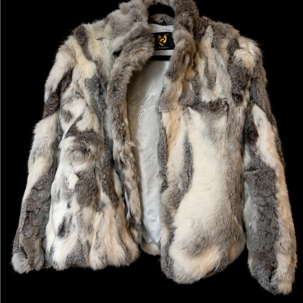 Luxurious 100% Natural Fur Jacket - Gray and White